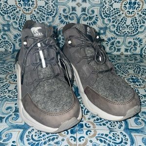 SOREL Kinetic RNEGD Caribou Waterproof Sneakers in Grey, Sz 6.5